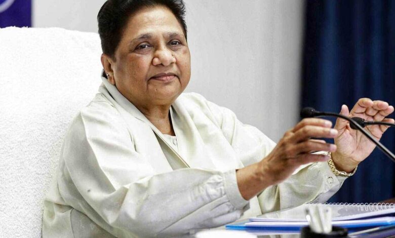 Mayawati objects to the politicization of Vande Mataram appeals for focus on youth and flood relief