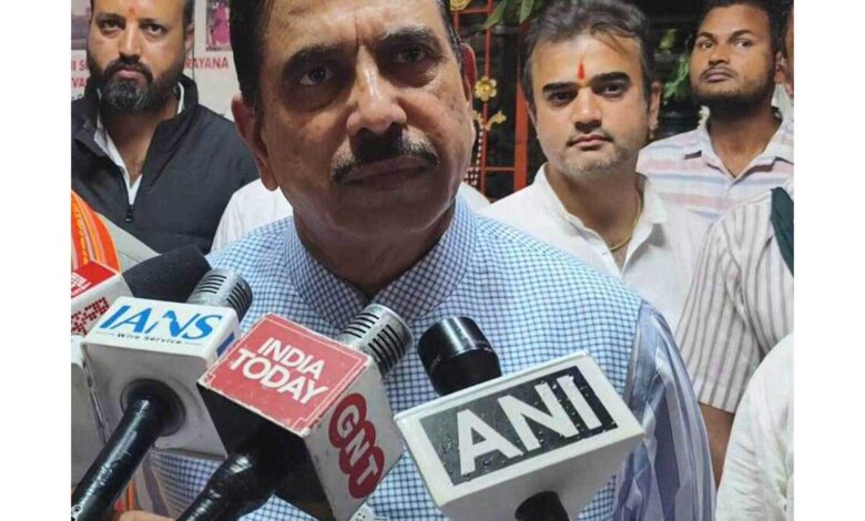 Pralhad Joshi accused Rahul Gandhi of drama regarding Vande Mataram
