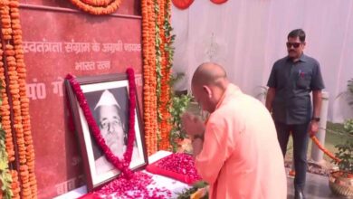 CM Yogi paid tribute to Govind Ballabh Pant