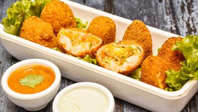 Make restaurant-style Kurkure Momos at home.