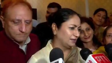 Rekha Gupta major announcement regarding MCD school buildings