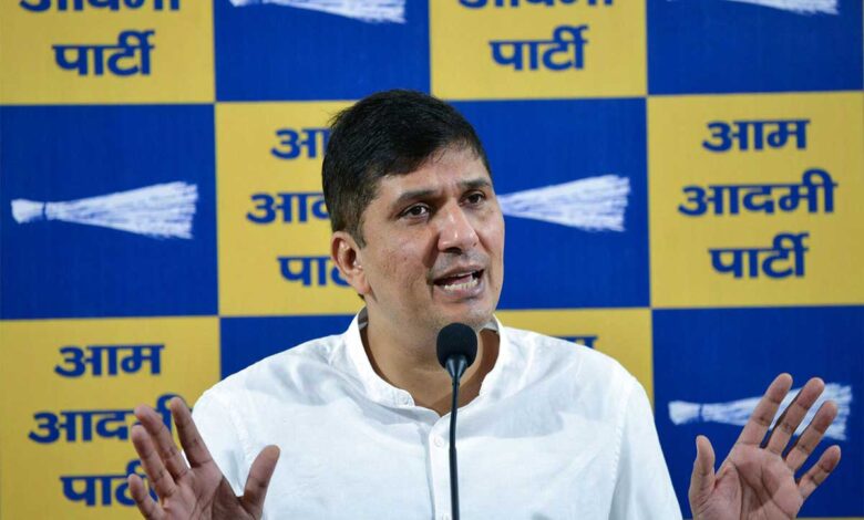 Saurabh Bharadwaj raised questions about Ashish Sood absence